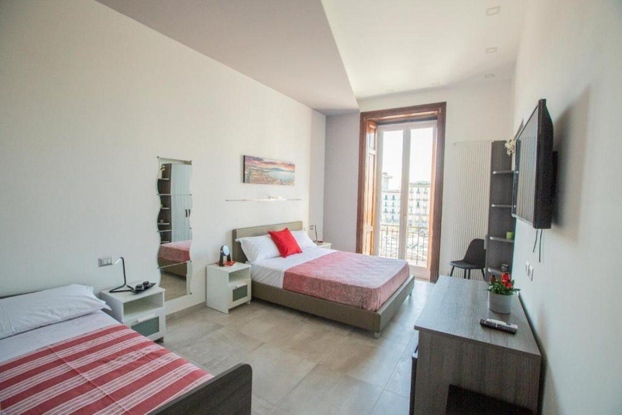 Bayard101 Bed & Breakfast เนเปิลส์ ภายนอก รูปภาพ